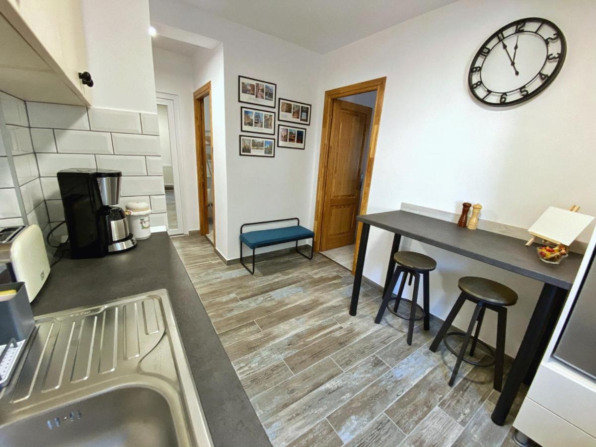 אורדאה Highland Home - Cozy Apartments Near City Center מראה חיצוני תמונה